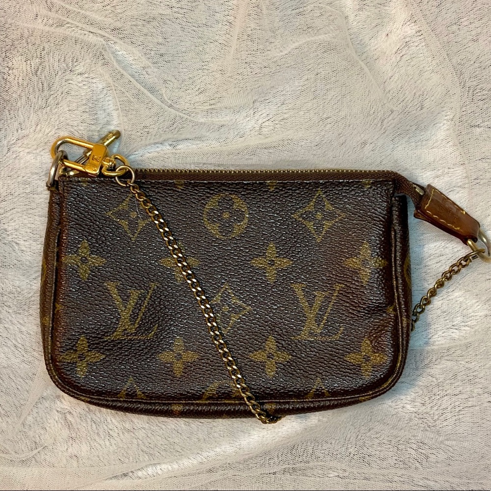 ✨HP✨ LV ♣️ Mini Pochette - Picture 2 of 8